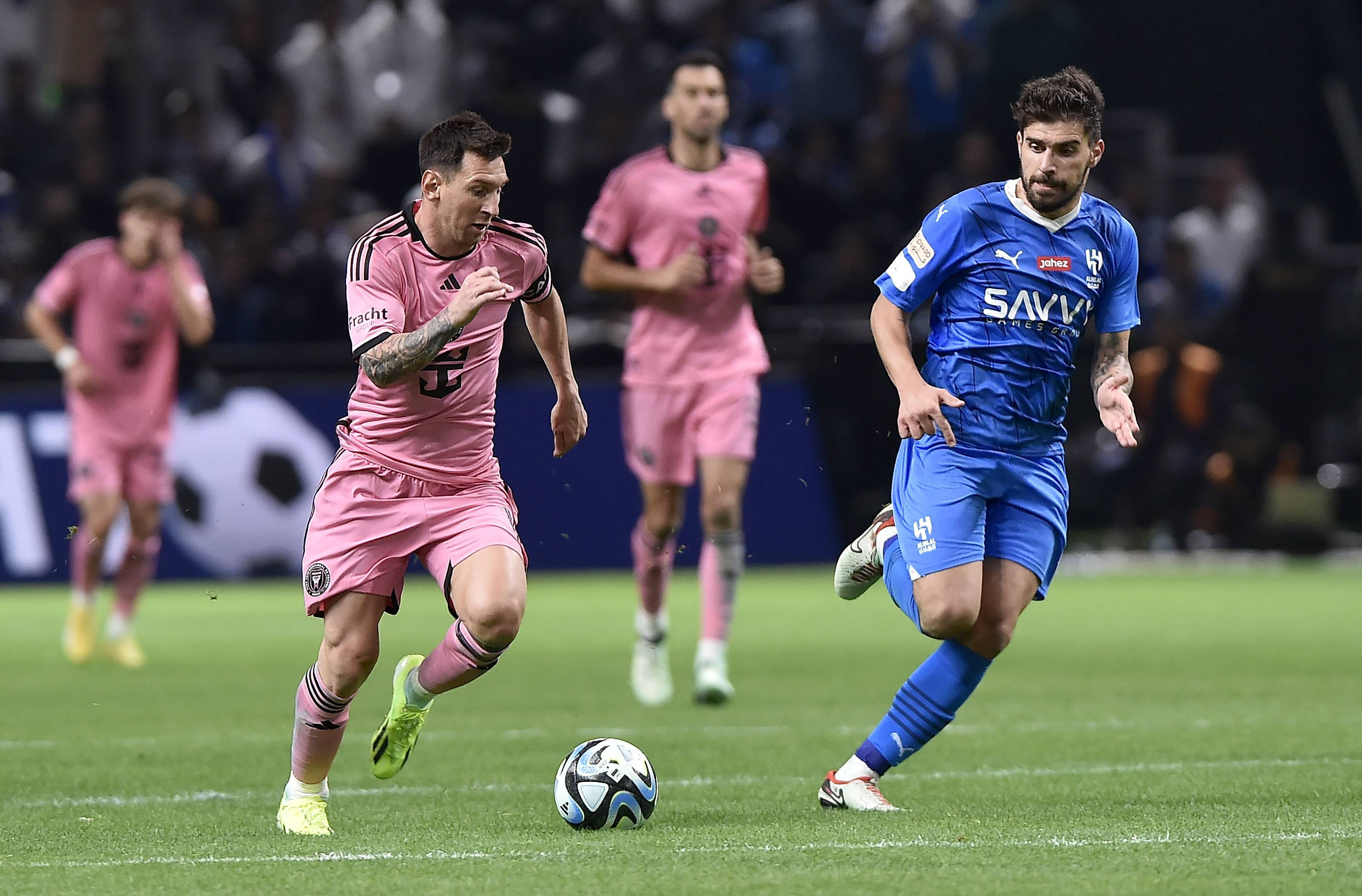 星空体育里程碑夜!曼城调整名单;亚冠赛前刷纪录;目标明确;数据趋势出现新变化的简单介绍